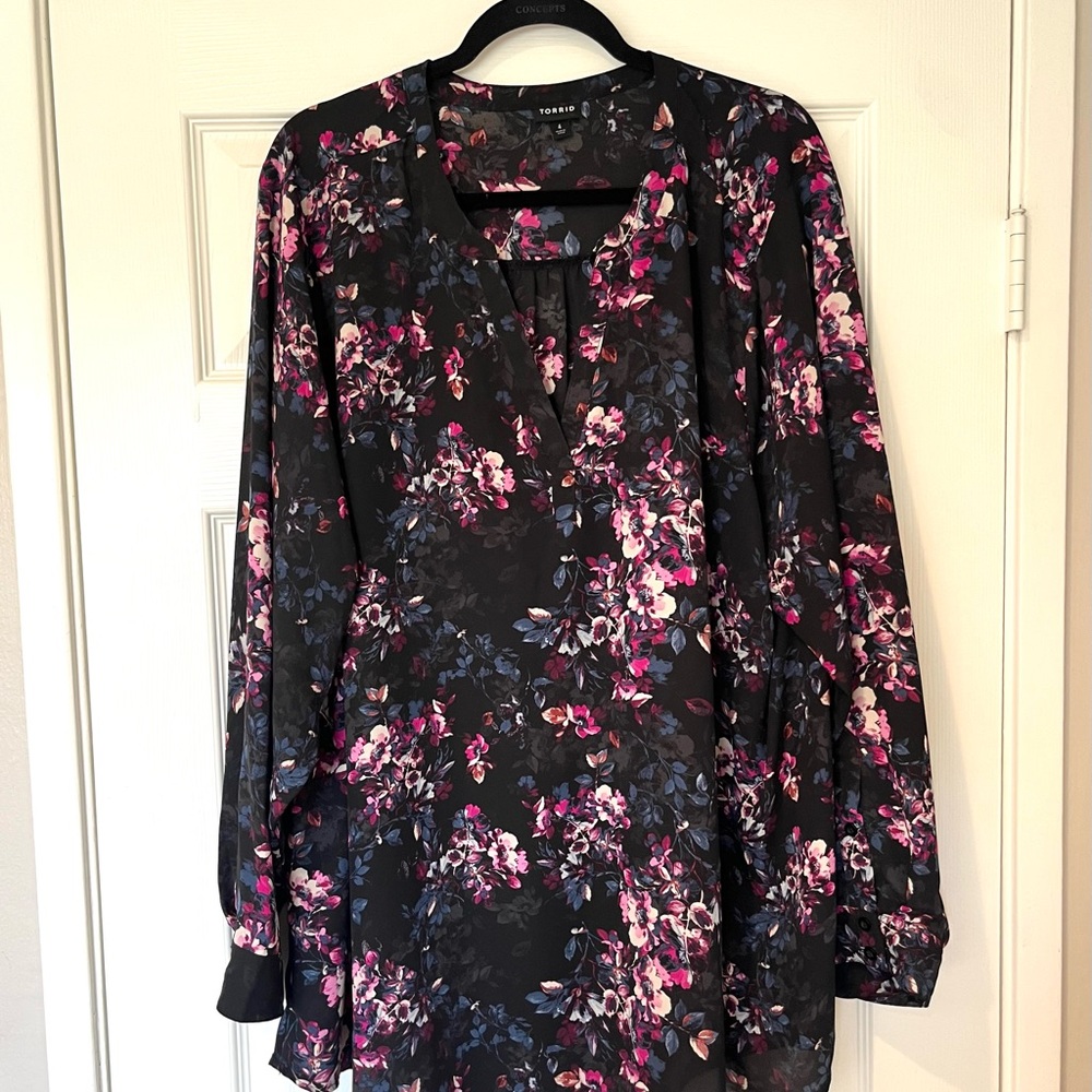 Torrid Pink Floral Blouse Relaxed Fit